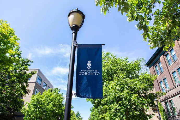 University of Toronto flag on lamp post
