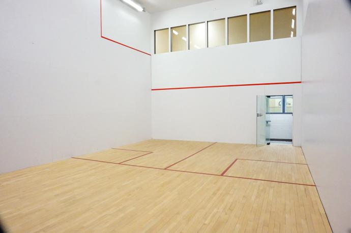 1 Squash Court