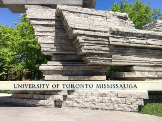 University of Toronto Mississauga sign at campus entrance