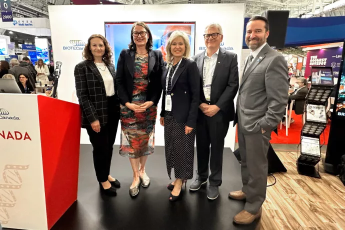Group photo of Christina Kakaflikas, Director, Mississauga’s Economic Development Office; Alexandra Gillespie, Vice-President and Principal, UTM; Mayor Bonnie Crombie; Kent Moore, Vice-Principal, Research, UTM; Jason Field, President, Life Sciences Ontario