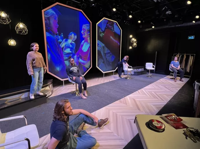 Theatre Erindale rehearsal