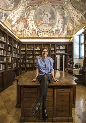 Image of Professor Evonne Levy in Rome
